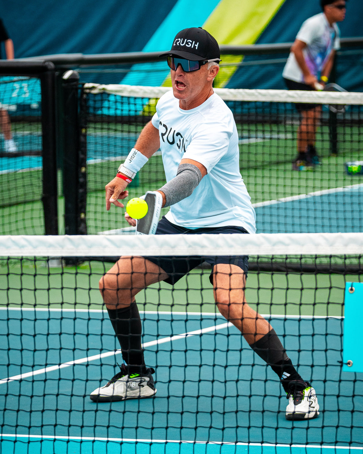 CRUSH BLK Pro (2 sizes) – pickleball paddle in use