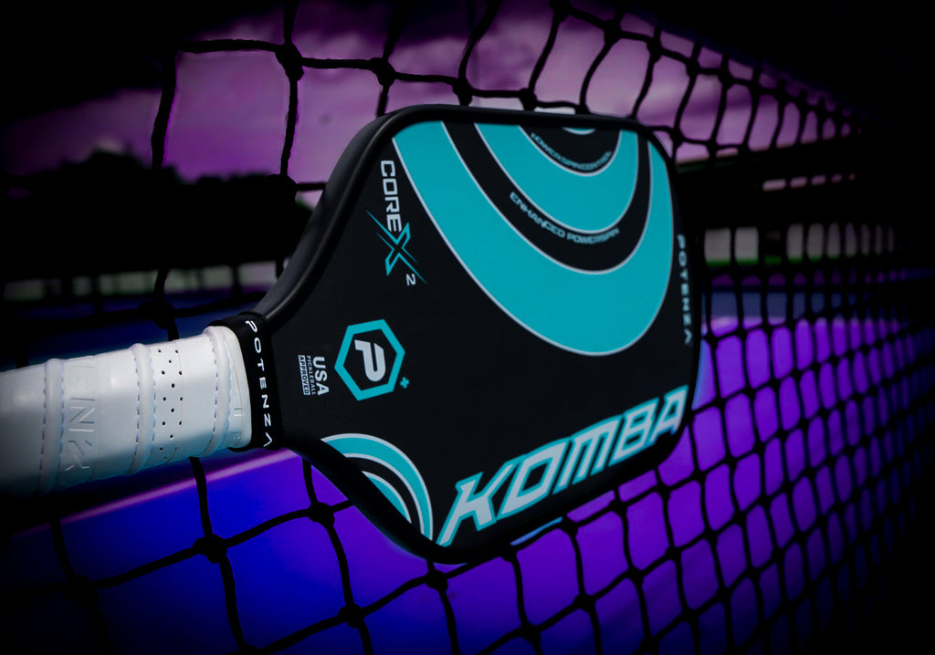 KOMBA+ COREx2 – pickleball paddle in use